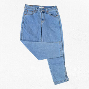 Y2K Levi's Light Wash Classic Split Hem High Rise Straight Capri Jeans Size 6